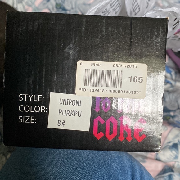 Cute to the core unicorn slip ons size 8 - Picture 4 of 6